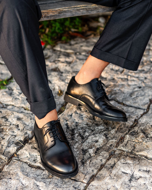 Derby Stringato Uomo Pelle Abbrasivato Nero