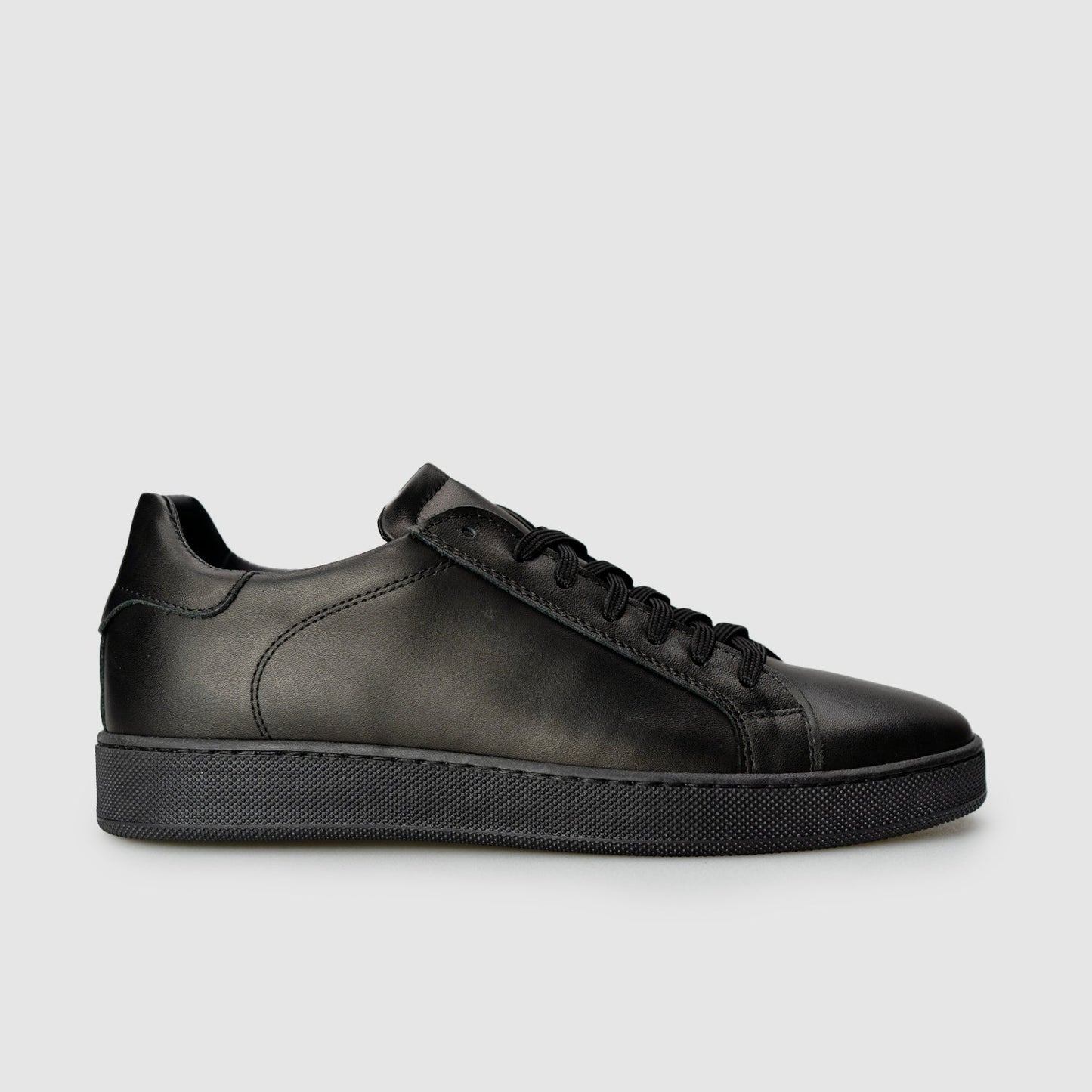 SNEAKERS 3000 Pelle Nero Suola Nero