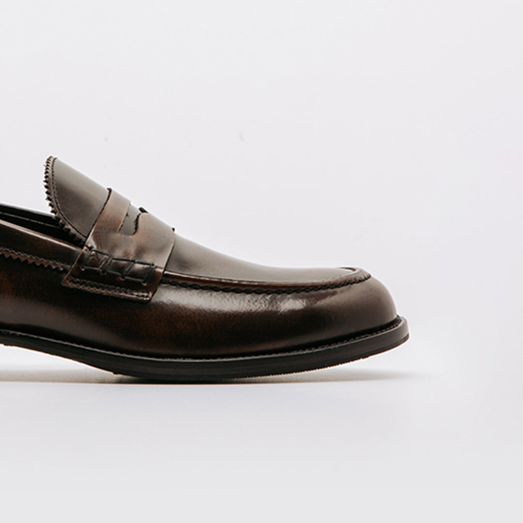 Abraded Leather Moccasin Dark Brown Leather Bottom